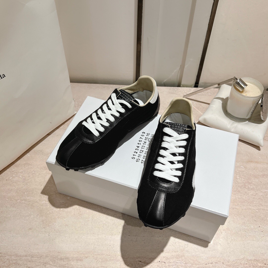 2025 Unisex MM6 Maison Margiela Black White Leather Canvas Sneakers