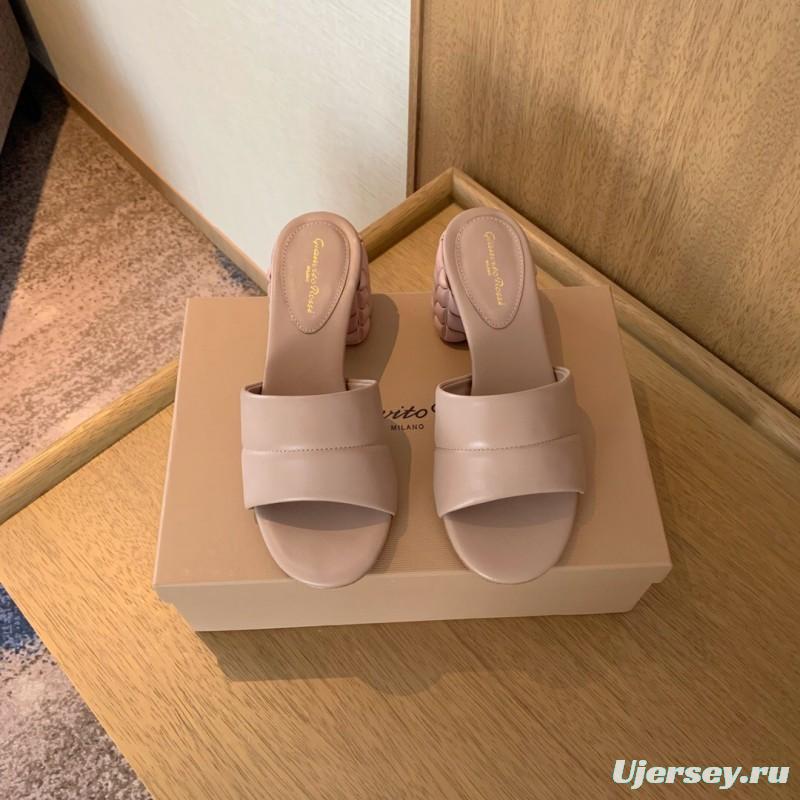 2025 Women Gianvito Rossi Beige Leather Slippers KFY00260