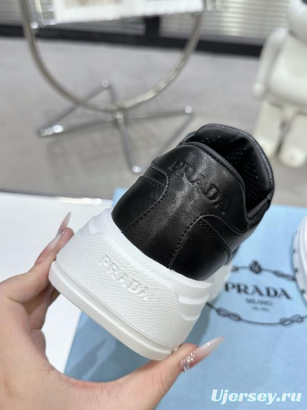 2025 Unisex Prada Black Leather Sneakers KFY00310