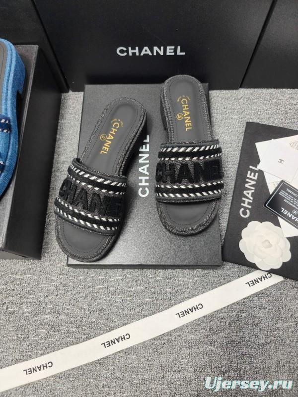 2025 Women Chanel Black Fabric Slippers LY00360