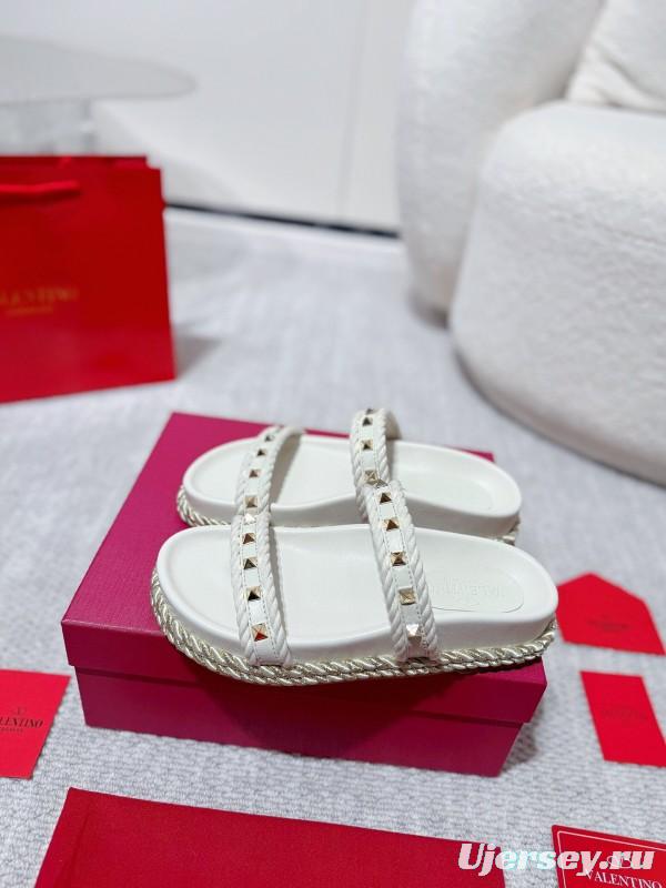 2025 Women Valentino White Leather Sandals Studded LY00250