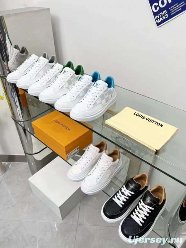 2024 Men Louis Vuitton White Grey Leather Sneakers MJ00330