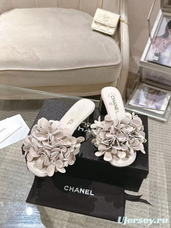 2025 Women Chanel Beige Leather Mules Floral B2032-2