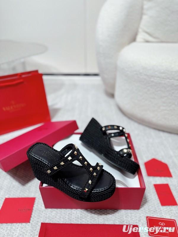 2025 Women Valentino Black Leather Wedge Sandals Studded LY00290