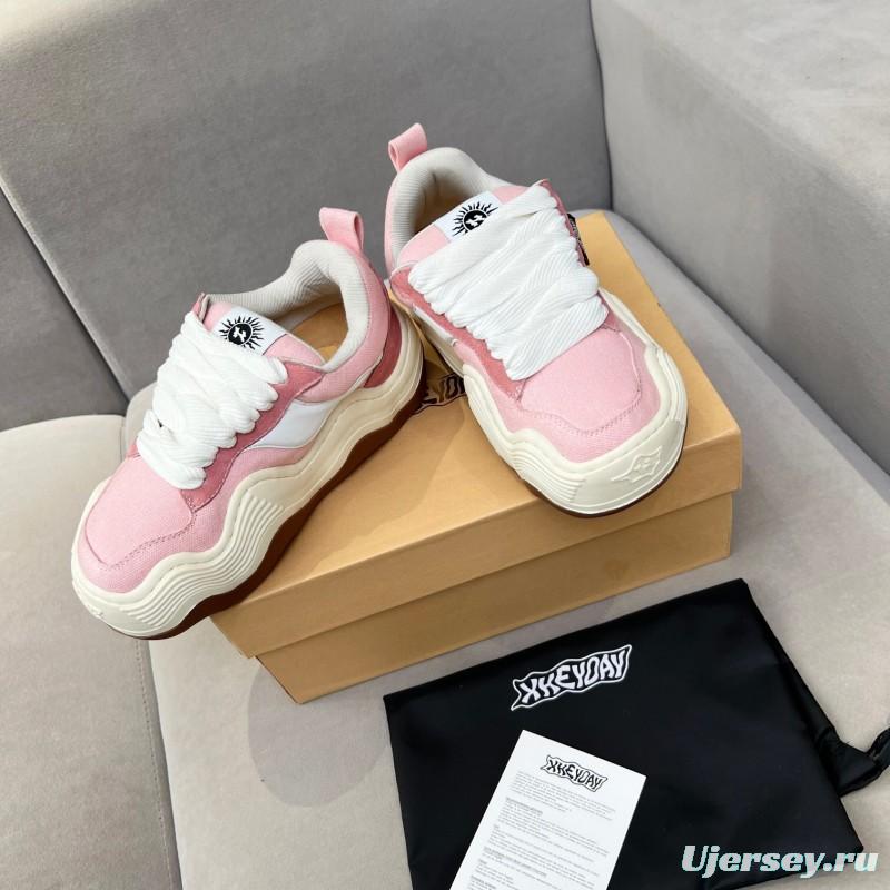 2025 Women HEYDAY Pink White Canvas Wave Sneakers