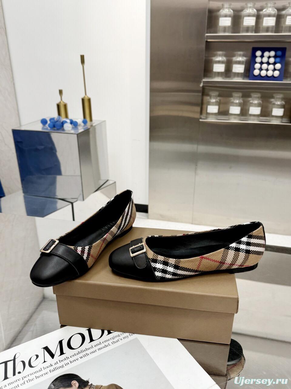 2025 Women Burberry Beige Black Fabric Leather Ballet Flats LY00250