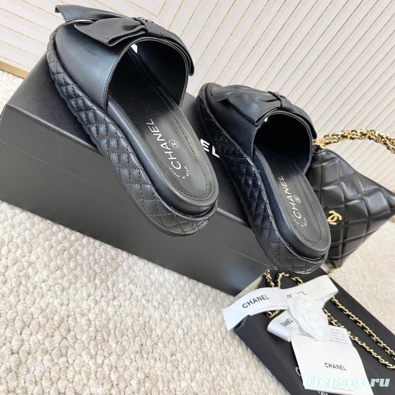 2025 Slippers Chanel Black Leather Slippers