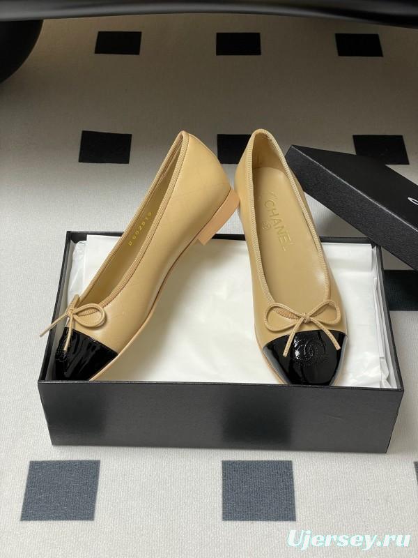 2025 Women Chanel Beige Black Leather Ballet Flat Bow