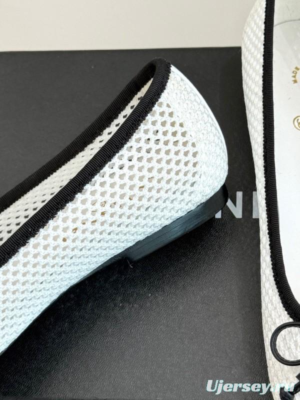 2025 Women Chanel White Black Leather Mesh Ballet Flats KFY00260