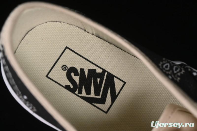 Vans Authentic 44 Slip-On Skate Shoes - VN000D5KESB