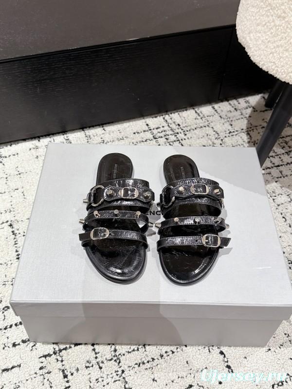 2025 Slippers Balenciaga Black Leather Metal Buckle KFY00289