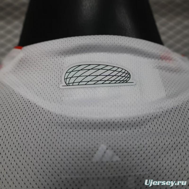 Player Version 25/26 Bayern Munich Away Long Sleeve Jersey