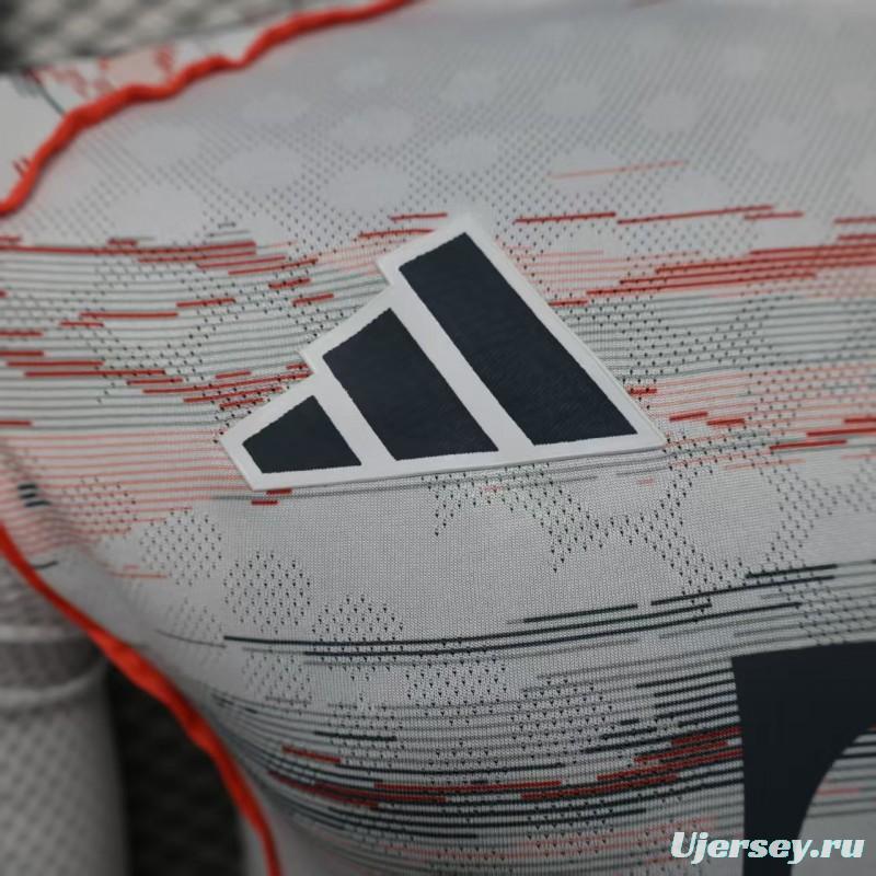 Player Version 25/26 Bayern Munich Away Long Sleeve Jersey