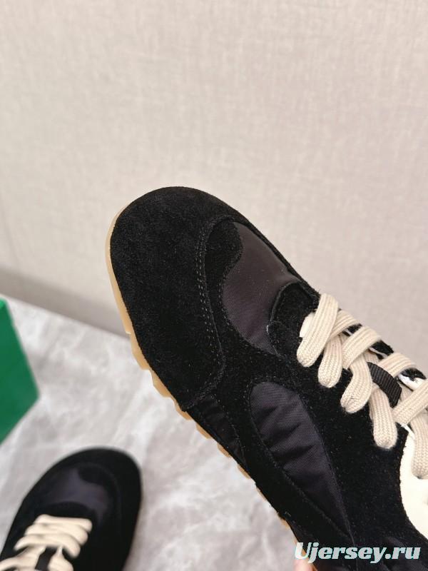 2025 Unisex Bottega Veneta Black Nylon Suede Sneakers KFY00290