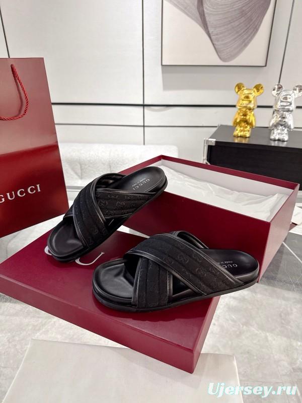 2025 Unisex Gucci Black Fabric Leather Slippers GG Embossed AS00240