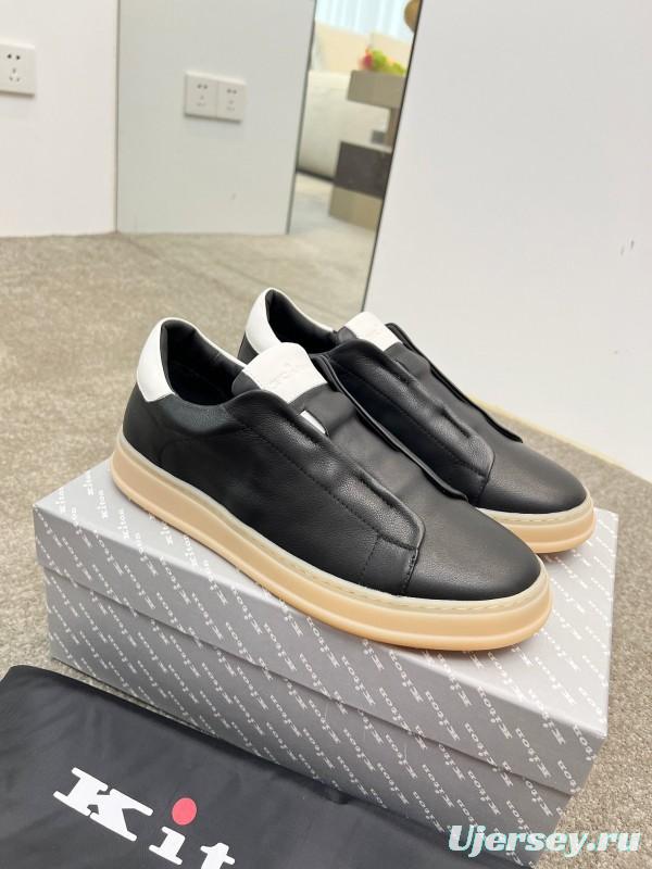 Kiton Men's Four Seasons Classic Casual Slip-On Loafer - AS00320