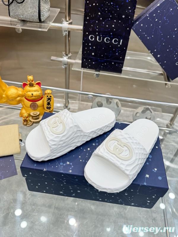 2025 Men Gucci White Rubber Slippers Interlocking G KFY00170