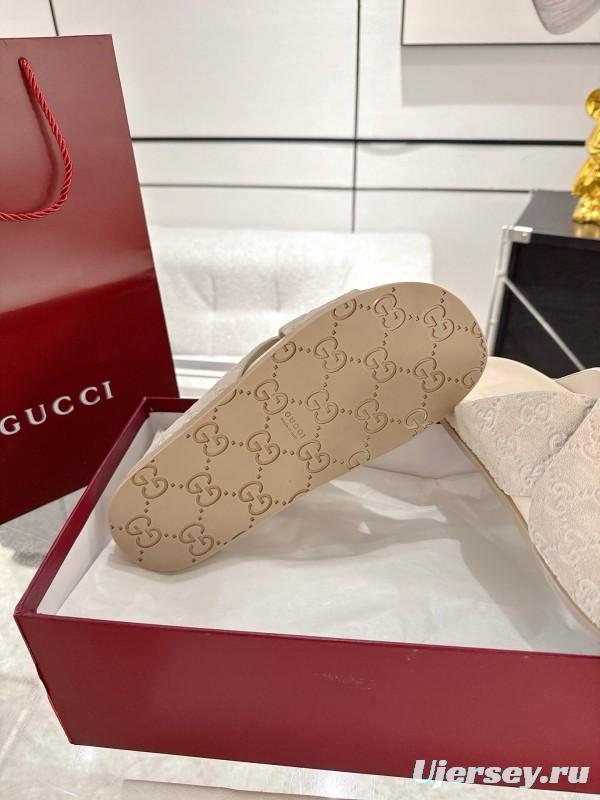 2025 Unisex Gucci Beige Suede Slippers Double G Embossed AS00240