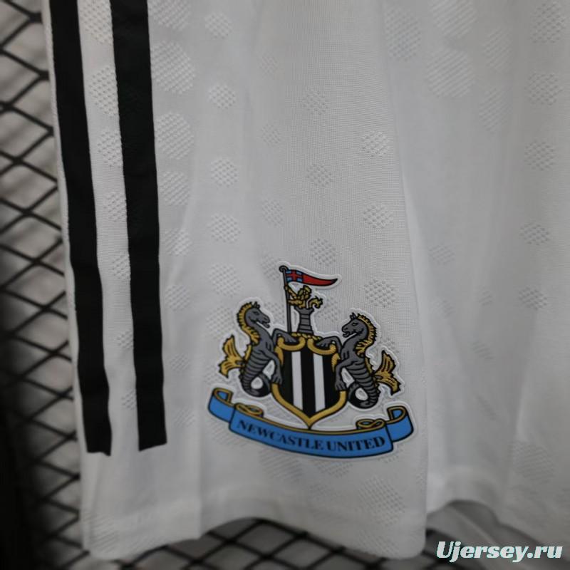 Player Version 25/26 Newcastle United Home Shorts