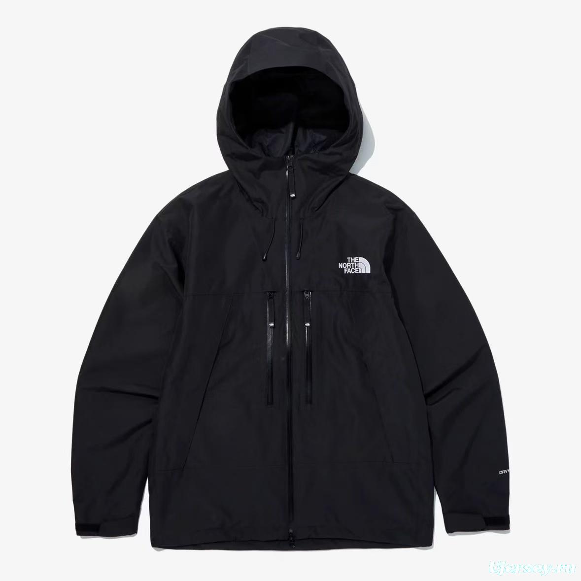 2025 The North Face Summit Series Technical Jacket - Cream/Black Colorblock with Dual-Zip Design