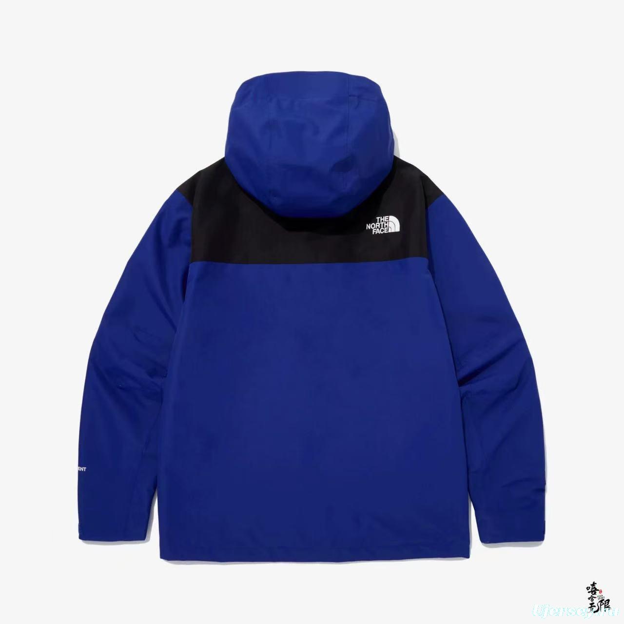 2025 The North Face Summit Series Technical Jacket - Cream/Black Colorblock with Dual-Zip Design