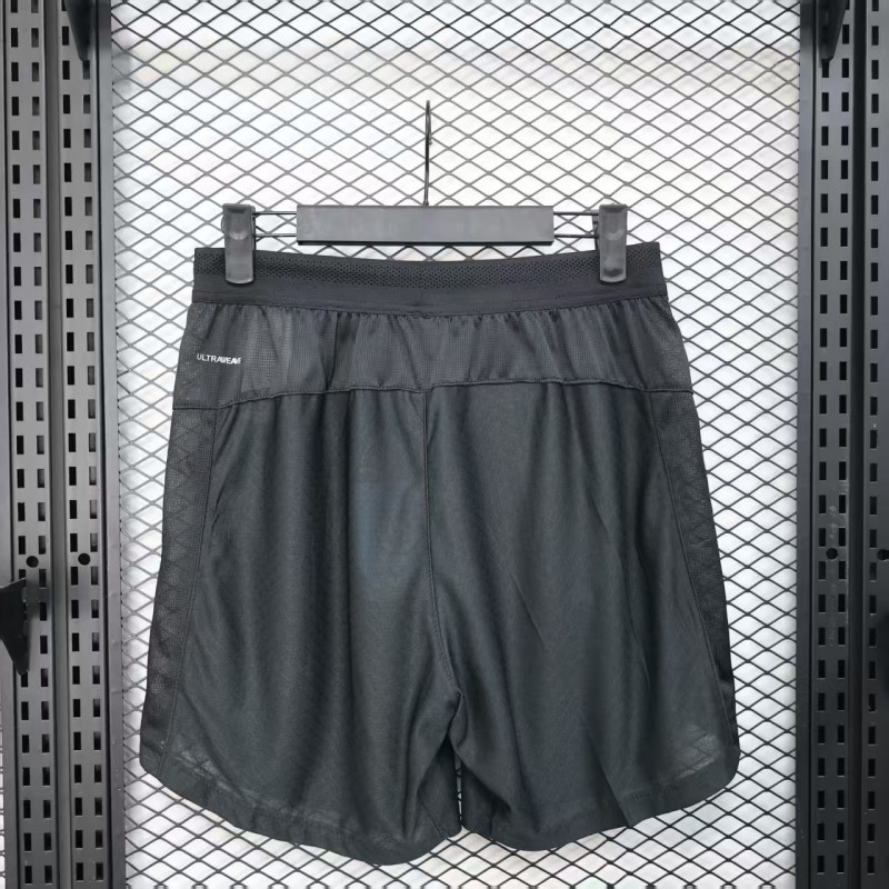 Player Version 25/26 Manchester United Black Shorts