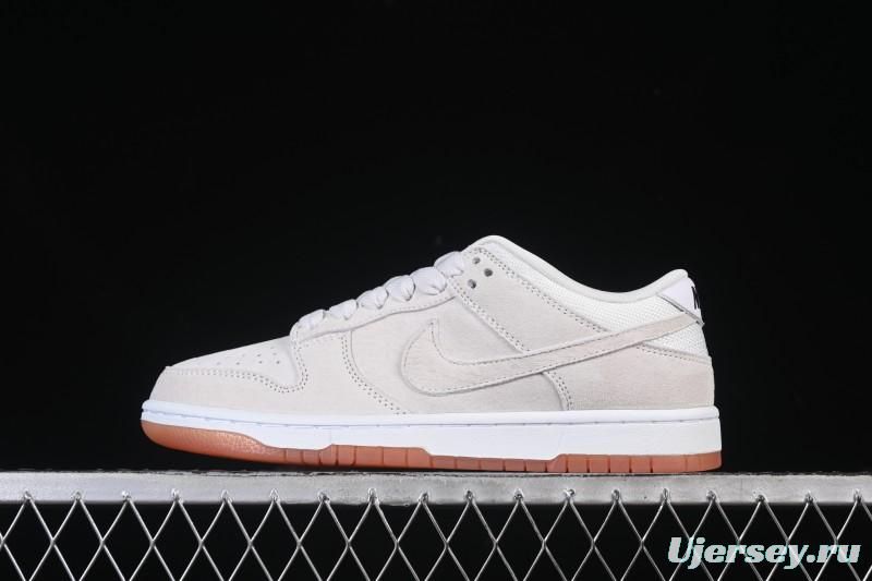 Nike SB Dunk Low Pro B Skate Shoes in Pale Ivory - HJ0367-100