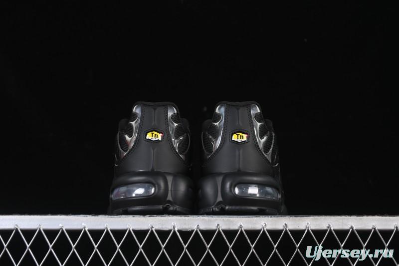 Nike Air Max Plus Retro Running Shoes with Air Cushion Technology - HJ9743-001