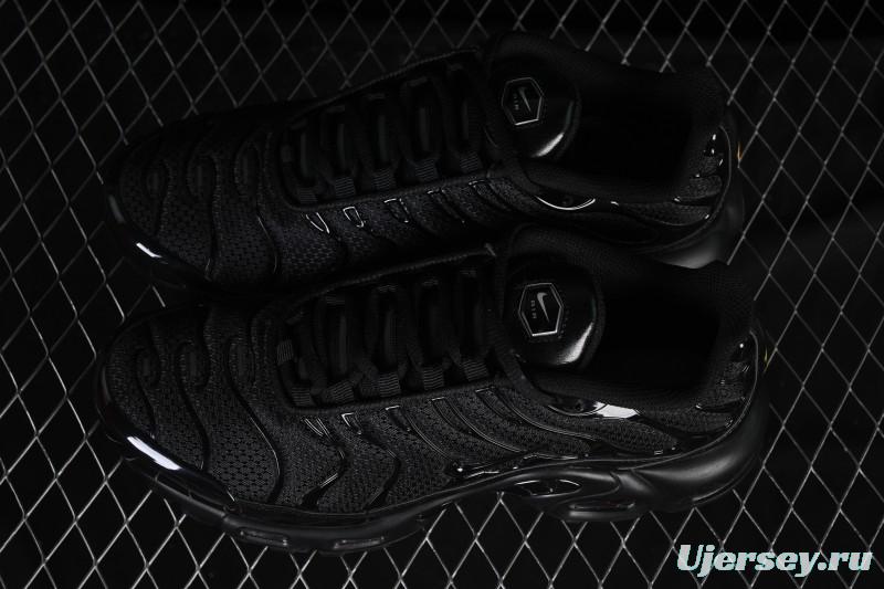 Nike Air Max Plus Retro Running Shoes with Air Cushion Technology - 604133-050