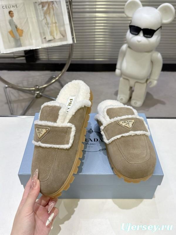 Prada Fall/Winter 2025 New Fur Mule Shoes Triangle Buckle Bread Toe Half Slippers - KFY00270