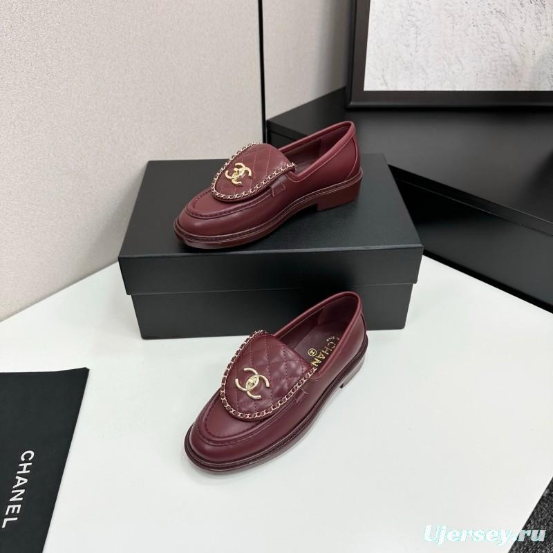 Chanel Classic Flap Chain CC Loafers with Buckle Closure - LY00320