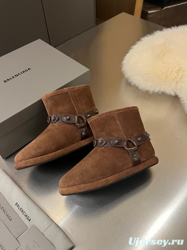 Balenciaga Fall Winter 2025 Buckle Studded Snow Boots - LY00300