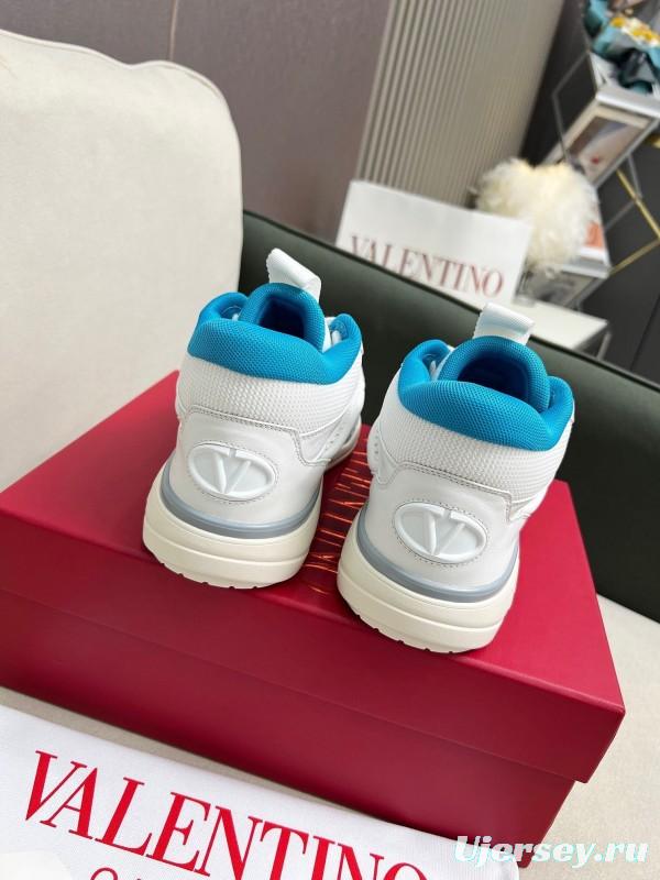 VALENTINO RUNBOOT Mid-Top Sneakers with Lightweight Comfort - AS00380