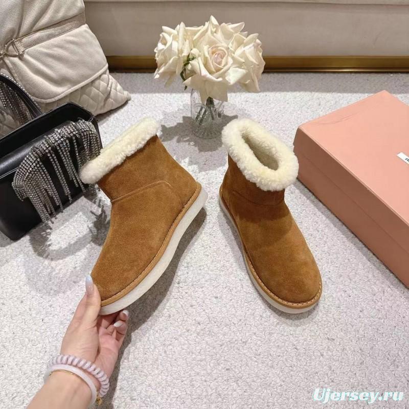 MIU MIU Snow Boots with Shallow Cut Design and Anti-Slip Sole - LY00300