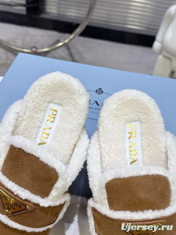 Prada Fall/Winter 2025 New Fur Mule Slippers Triangle Buckle Bread Head Semi-Slippers - KFY00270