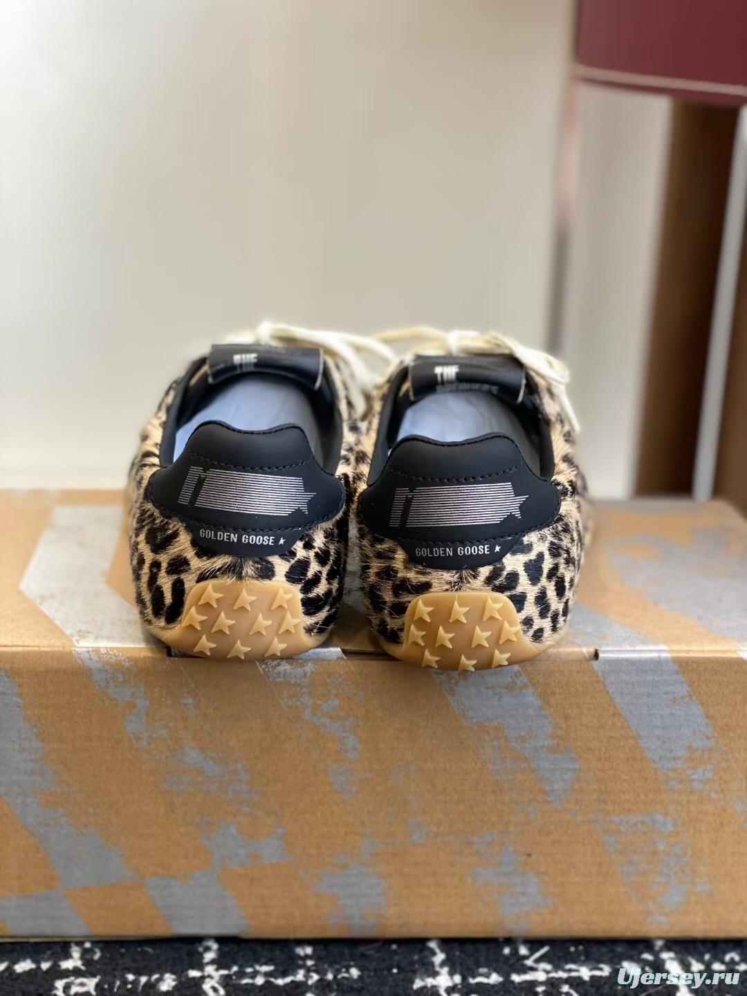 GGDB GGDBdb Casual Distressed Two-Way Wear Sneakers - KFY00250