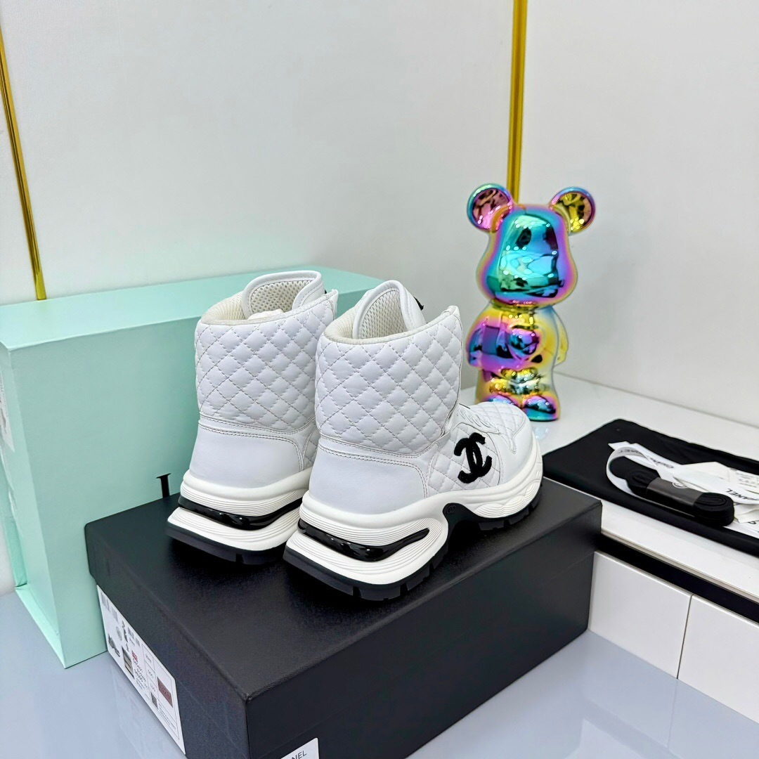 Chanel 2025 SS Short Boots Essential Heavy Duty Autumn Winter Collection - LY00400