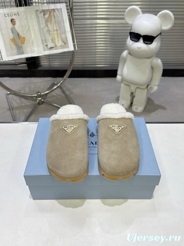 Prada 2025 Fall Winter New Fur Mule Triangle Buckle Bread Toe Half Slipper - KFY00270