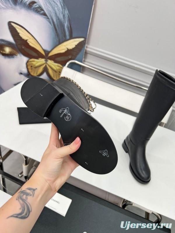 Chanel 2025 SS Quilted Leather Chain CC Four-Leaf Clover Flat Ankle Boots - LY00510