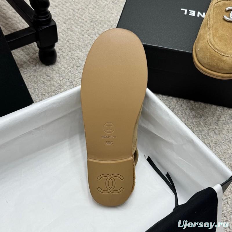 Chanel 2025/SS Teddy Fur Loafers with Double C Logo - KFY00300