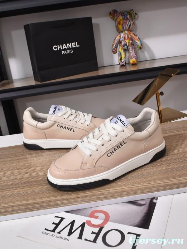 Chanel Classic Loafer with Gradient Logo and Platform Sole - KFY00350