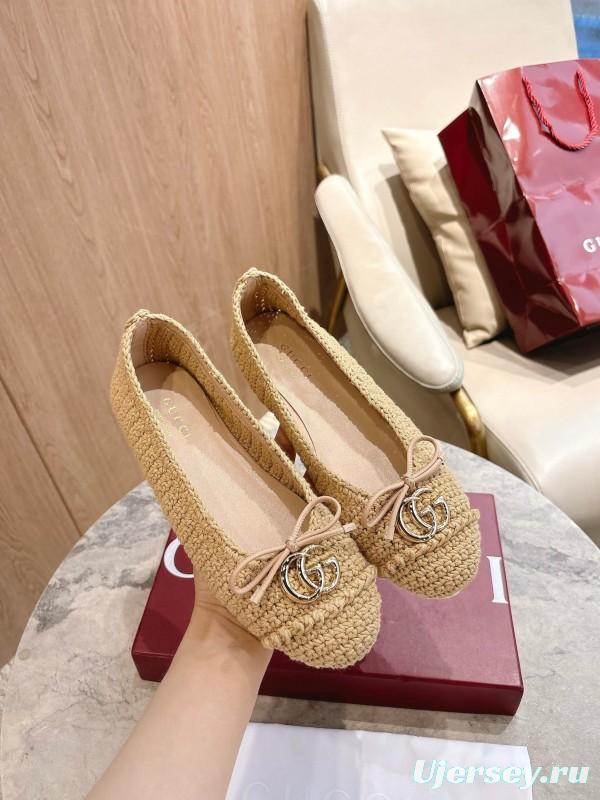 Gucci Ballet Flats with Leather Sole and Bow Detail - LY00320