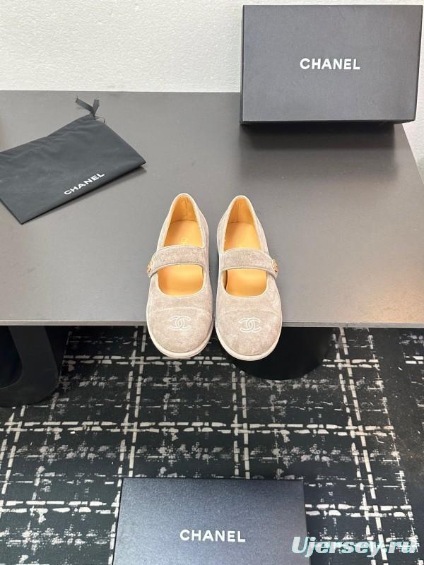 Chanel Quilted Design Slip-On Sandals - KFY00280