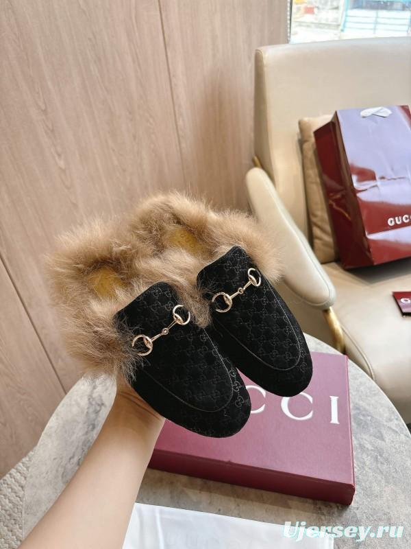 Gucci Fur Mule with Double G Pattern and Horsebit Detail - LY00340