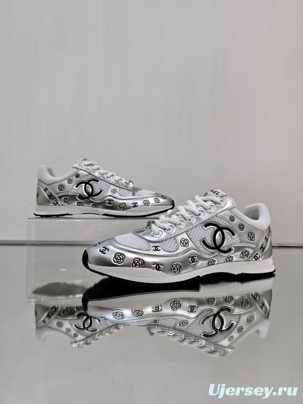 Chanel 2025 SS Limited Edition Silver Horn King 2nd Generation Unisex Sneakers - KFY00340