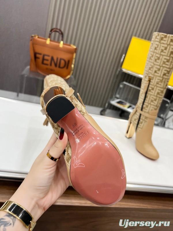 FENDI Delfina Round Toe Boots with FF Buckle - LY00