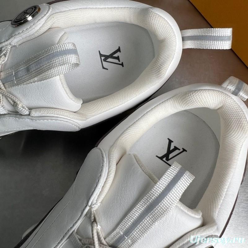Louis Vuitton LV Circle Low-Top Casual Shoes with Anti-Slip Metal Accessories - YC