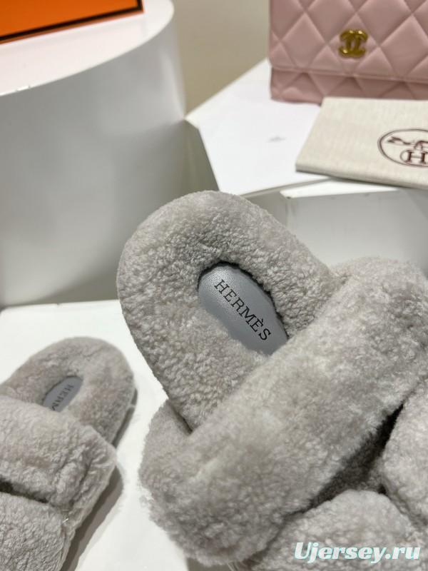 H Classic Love Tuo Er Jiu Full Wool Slippers with Slightly Curled Wool - LY00270