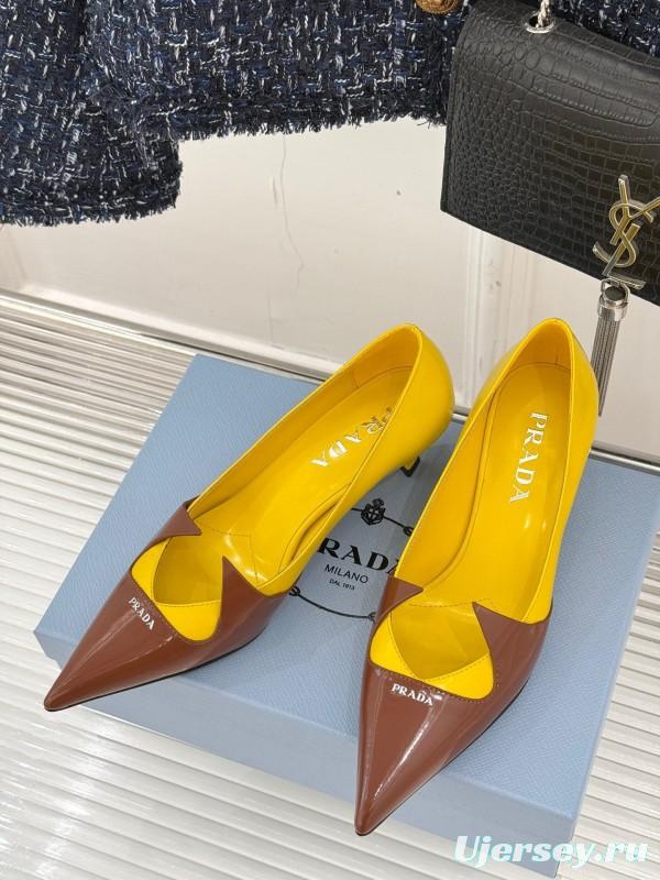 Prada 2025 SS Catwalk Pointed Toe Kitten Heel Single Shoes - KFY00310