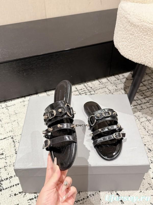 Balenciaga Cagole Metal Studded Sandals Series - KFY00260